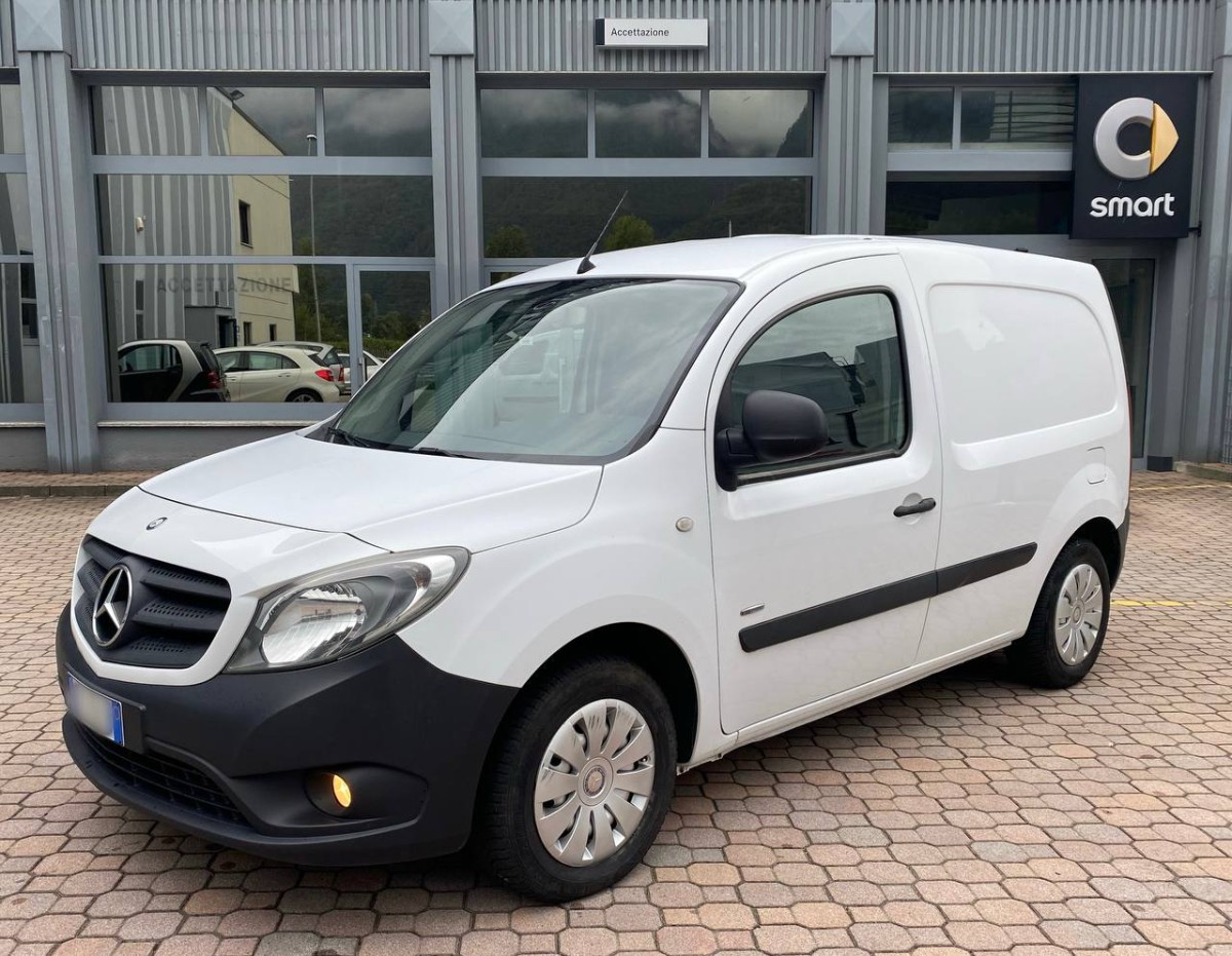 Mercedes-Benz Citan 109 cdi DF 90 (CV)