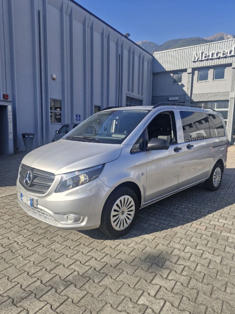 Mercedes-Benz Vito 116 Cdi Mixto N1 4x4 Mercedes-Benz Vito 116 Cdi Mixto N1 4x4