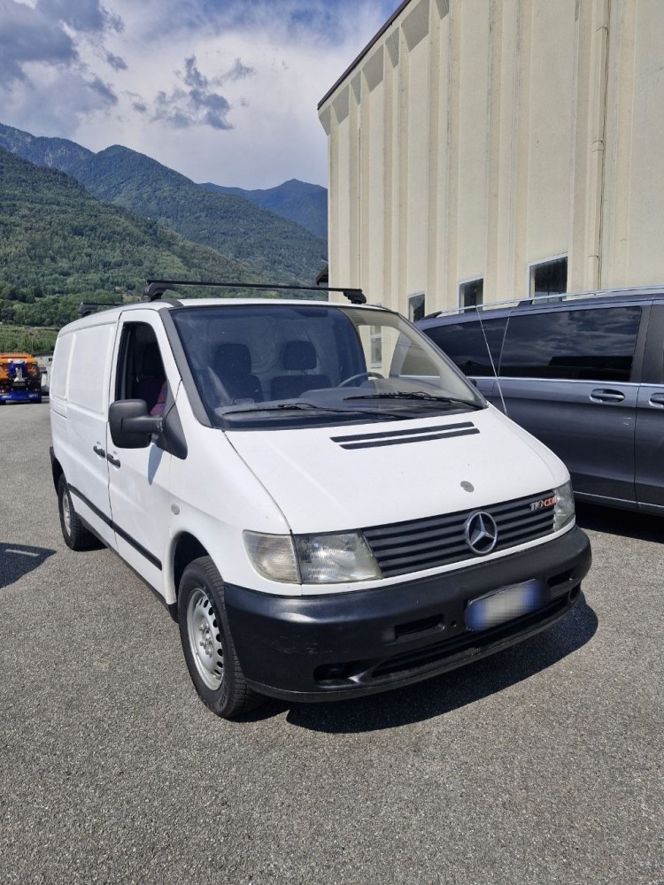 Mercedes-Benz Vito 110 cdi DF Mercedes-Benz Vito 110 cdi DF