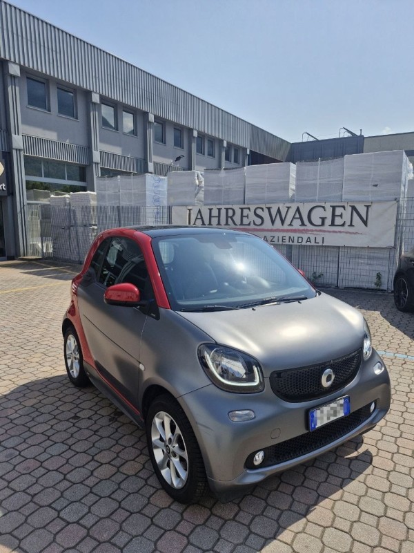 Smart red Smart red
